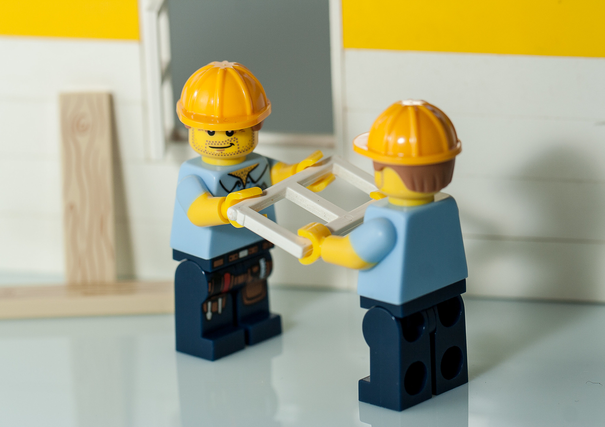 Peer-to-Peer Multi-Risk Insurance and Mutual Aid